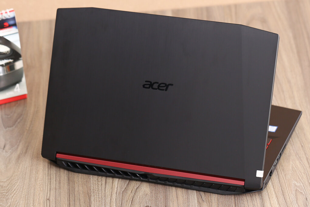 Acer Nitro 5 AN515 51 739L i7 7700HQ/8GB/1TB/2GB GTX1050/Win10/(NH.Q2SSV.007) Acer Nitro 5 AN515 51 739L i7 7700HQ/8GB/1TB/2GB GTX1050/Win10/(NH.Q2SSV.007)