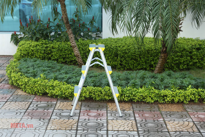 Thang nhôm gấp chữ A Nikawa NKD-03