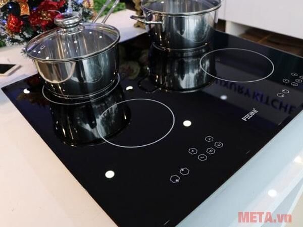 Bếp từ bốn vùng nấu Pedini YTL5558