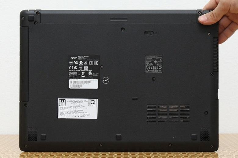 Acer Aspire ES1 411 N2940/4G/500G/Win8.1 Acer Aspire ES1 411 N2940/4G/500G/Win8.1