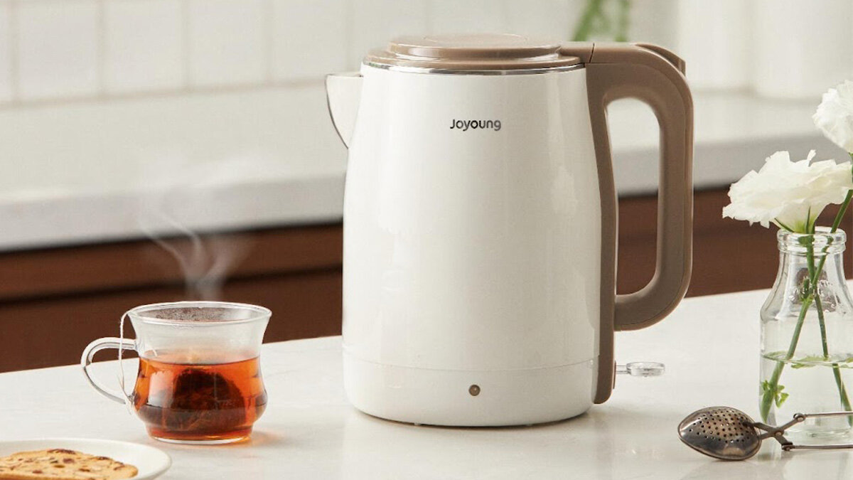 Joyoung K15-F5 hoạt động với công suất lớn 1800W và bộ điều nhiệt Strix