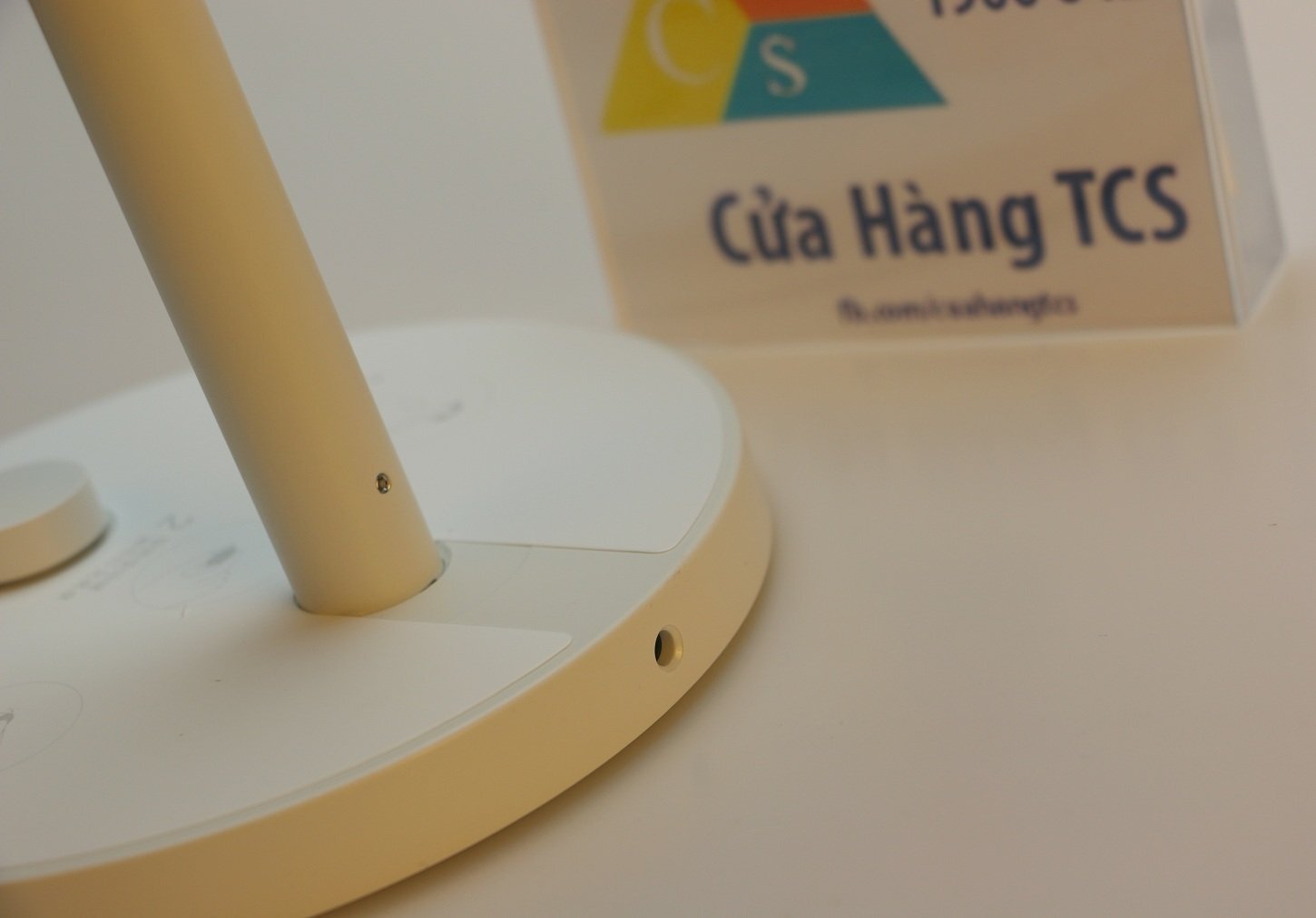 Đèn bàn thông minh Xiaomi