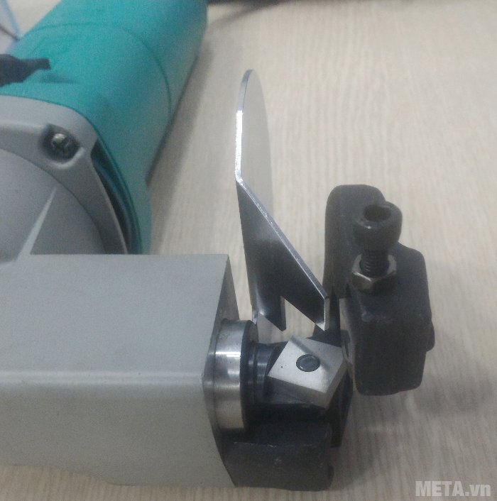 Máy cắt tôn 710W DCA AJJ25 (J1J-FF-2.5)