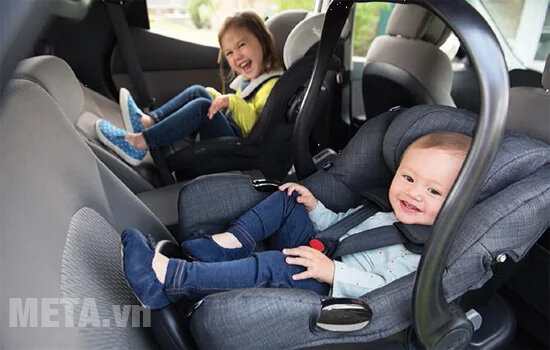 Ghế ngồi ô tô trẻ em Joie i-Gemm Pavement