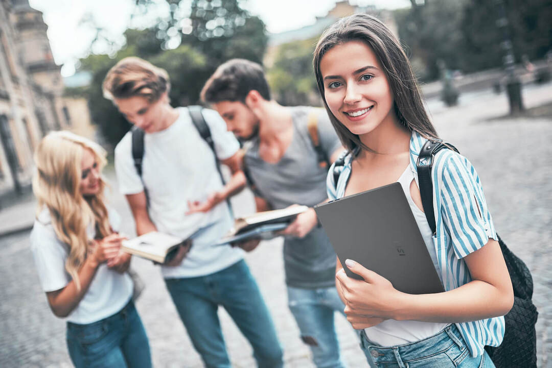 Laptop MSI Modern 15 A5M-239VN (R7-5700U/ 8GB/ 512GB SSD/ 15.6FHD, 60Hz/ VGA ON/ Win11/ Grey/ Vỏ nhôm)