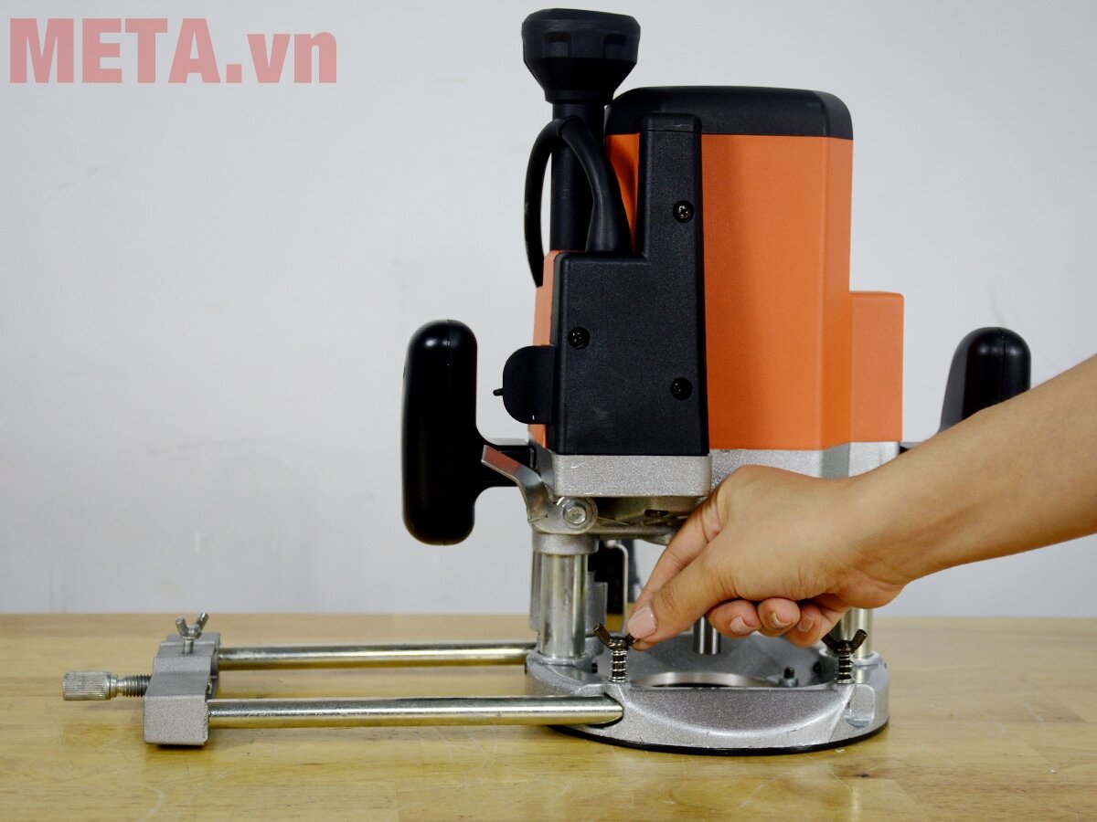 Máy soi gỗ 2 tay cầm Gomes GB-3312A