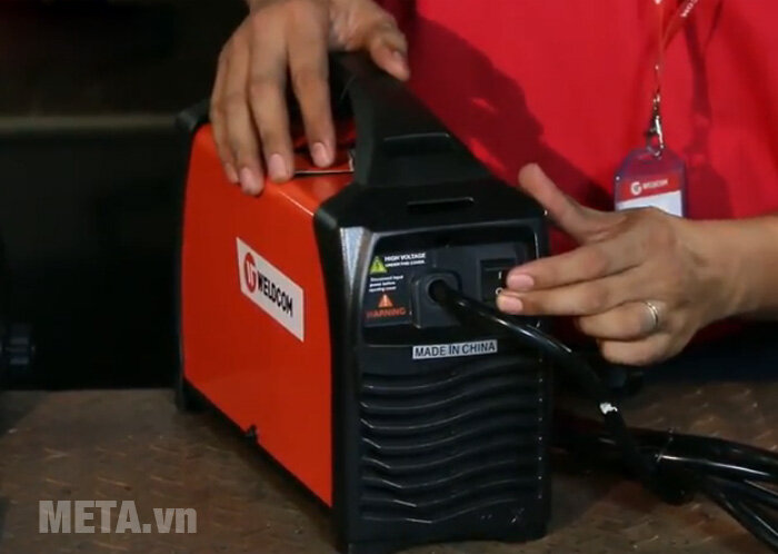 Máy hàn que điện tử Weldcom Maxi 200 Máy hàn que điện tử Weldcom Maxi 200