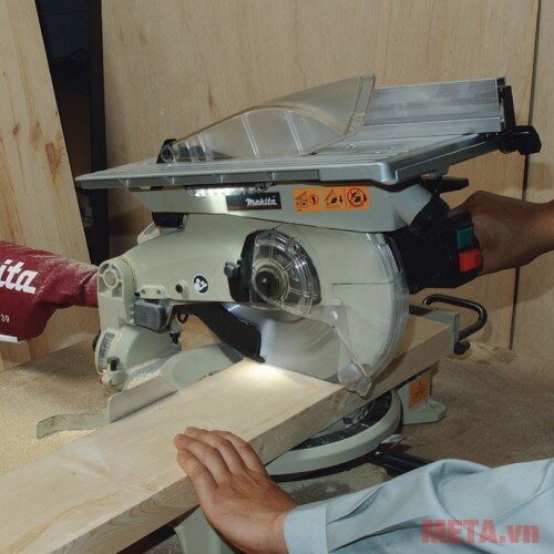 Máy cắt nhôm Makita LH1040 1.650W 260mm