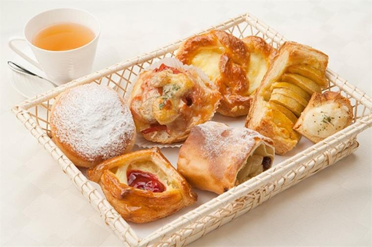 Máy làm bánh mỳ Tiross TS822