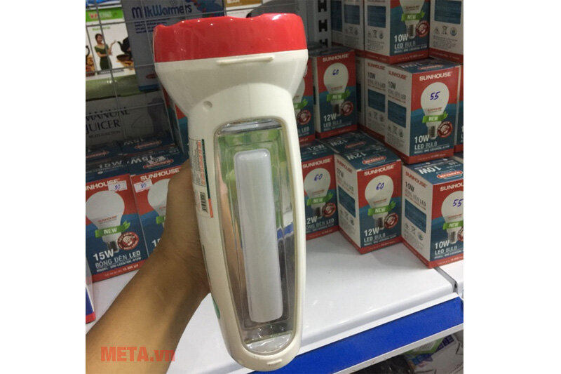 Đèn pin xách tay 2 chức năng Sunhouse SHE-8000