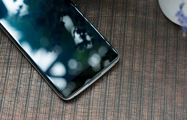 Điện thoại BlackBerry DTEK60