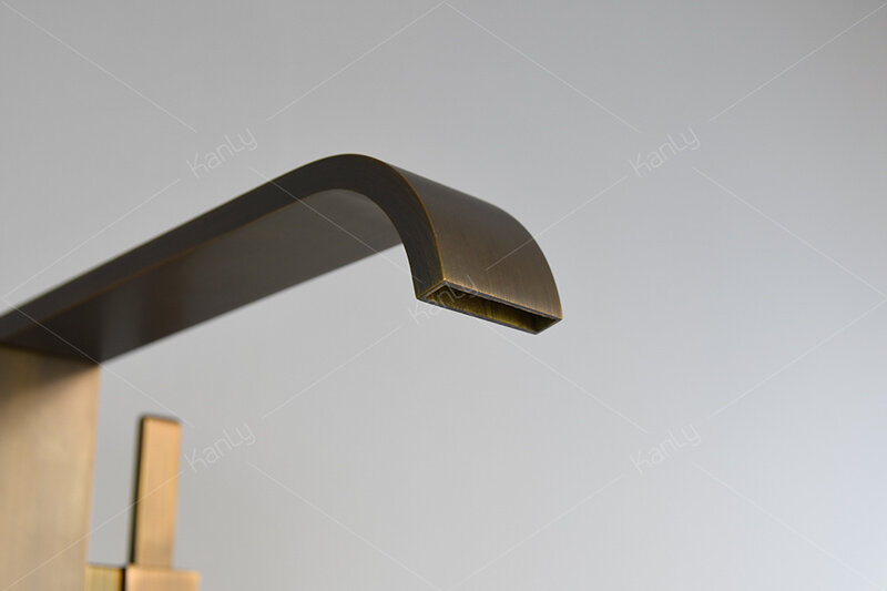 voi-xa-bon-dat-san-nong-lanh-bang-dong-kanly-gcah7