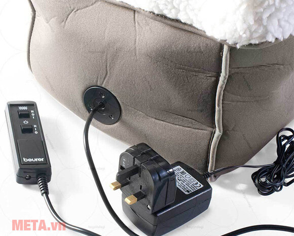 Ủng ủ ấm massage chân Beurer FWM45