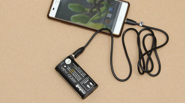 Điện thoại Mobell Rock