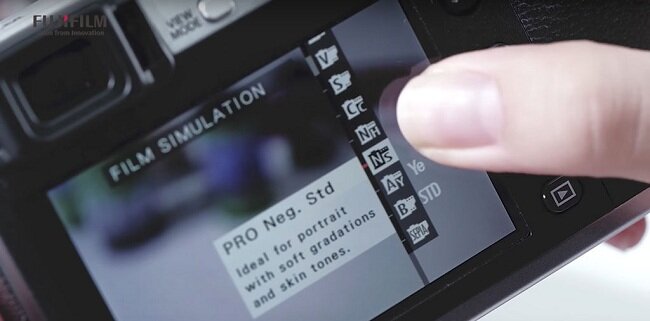 Máy Ảnh Fujifilm X-E3   Kit 23mm f/2 R WR (Bạc)