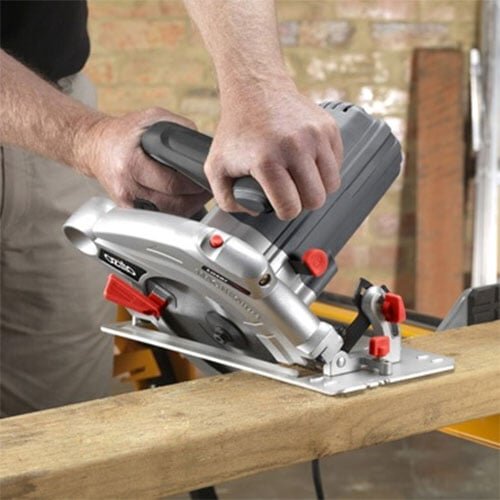 Máy cưa gỗ chạy điện