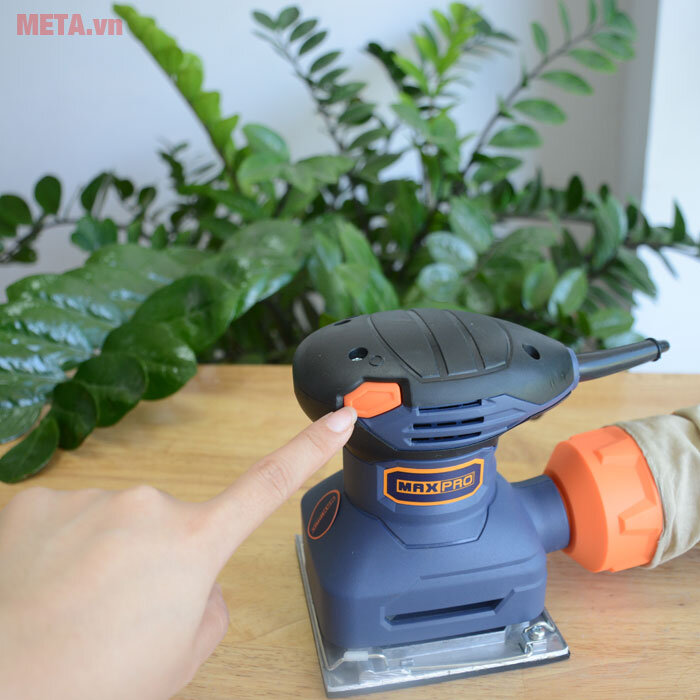 Máy chà nhám vuông Maxpro MPPS230