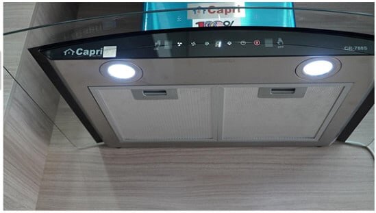 Máy hút mùi cảm ứng Capri CR-788S có lớp lưới lọc bằng nhôm dày 5 lớp Máy hút mùi cảm ứng Capri CR-788S