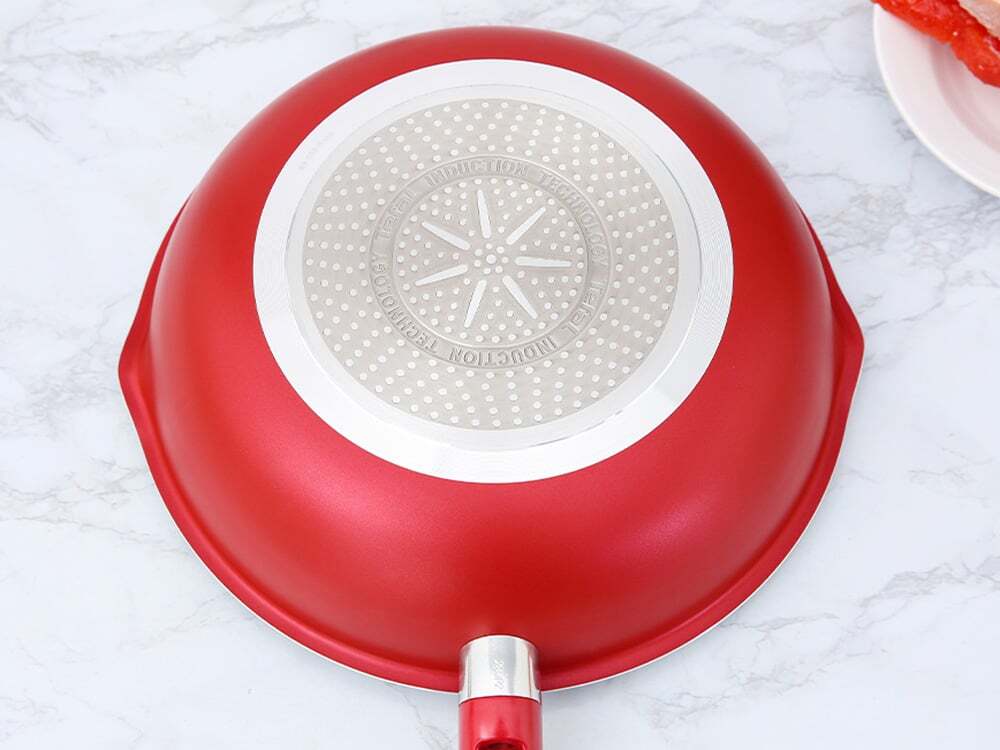 Đáy chảo thiết kế chống ma sát, trơn trượt Đáy chảo thiết kế chống ma sát, trơn trượt