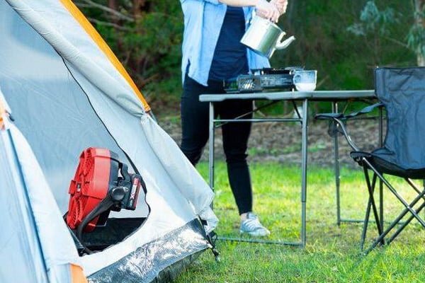 Dùng khi đi picnic ngoài trời Thân máy quạt Ozito PXHFS-1218