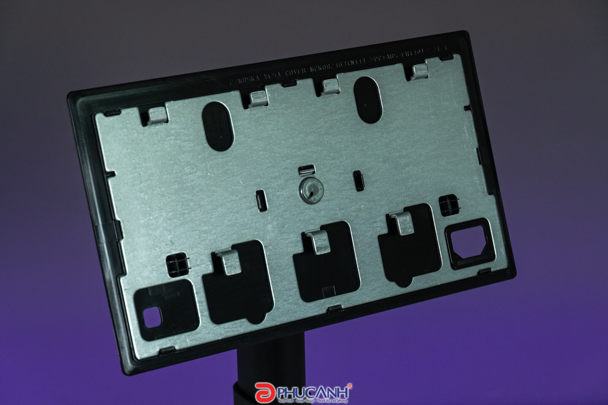 Màn hình LG 27MD5K-B 27Inch 5K IPS