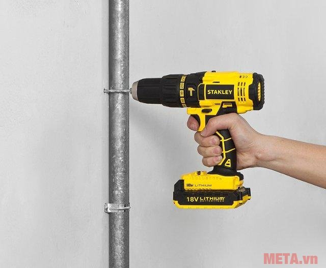Máy khoan vặn vít động lực dùng pin Stanley SCH20C2 thiết kế tay cầm mềm thoải mái, chống trượt