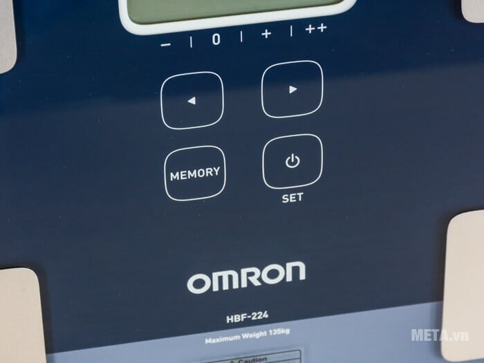 Cân đo lượng mỡ cơ thể Omron HBF-224 có các nút chức năng dễ sử dụng Cân đo lượng mỡ cơ thể Omron HBF-224