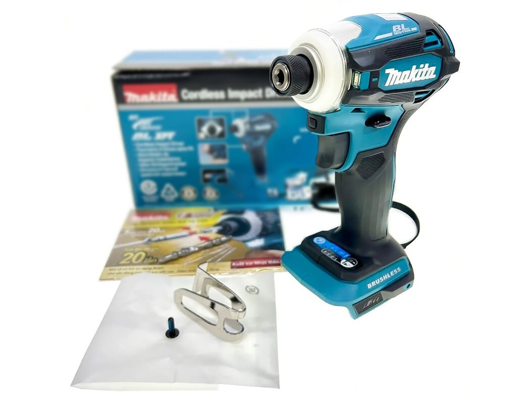 Máy vặn vít dùng pin Makita 18V DTD172Z 