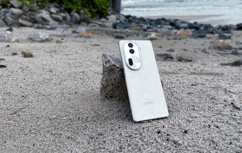 Điện thoại Oppo Reno 11 Pro thiết kế