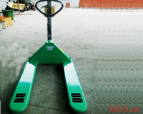 Xe nâng tay thủy lực Mitsubishi BF25