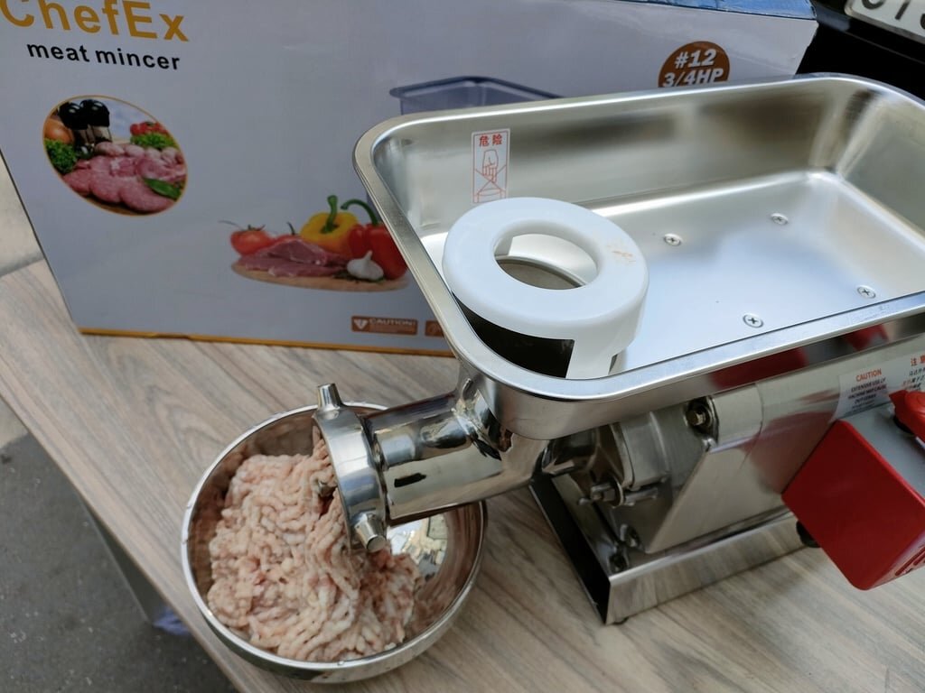 Máy xay thịt làm từ inox Máy xay thịt