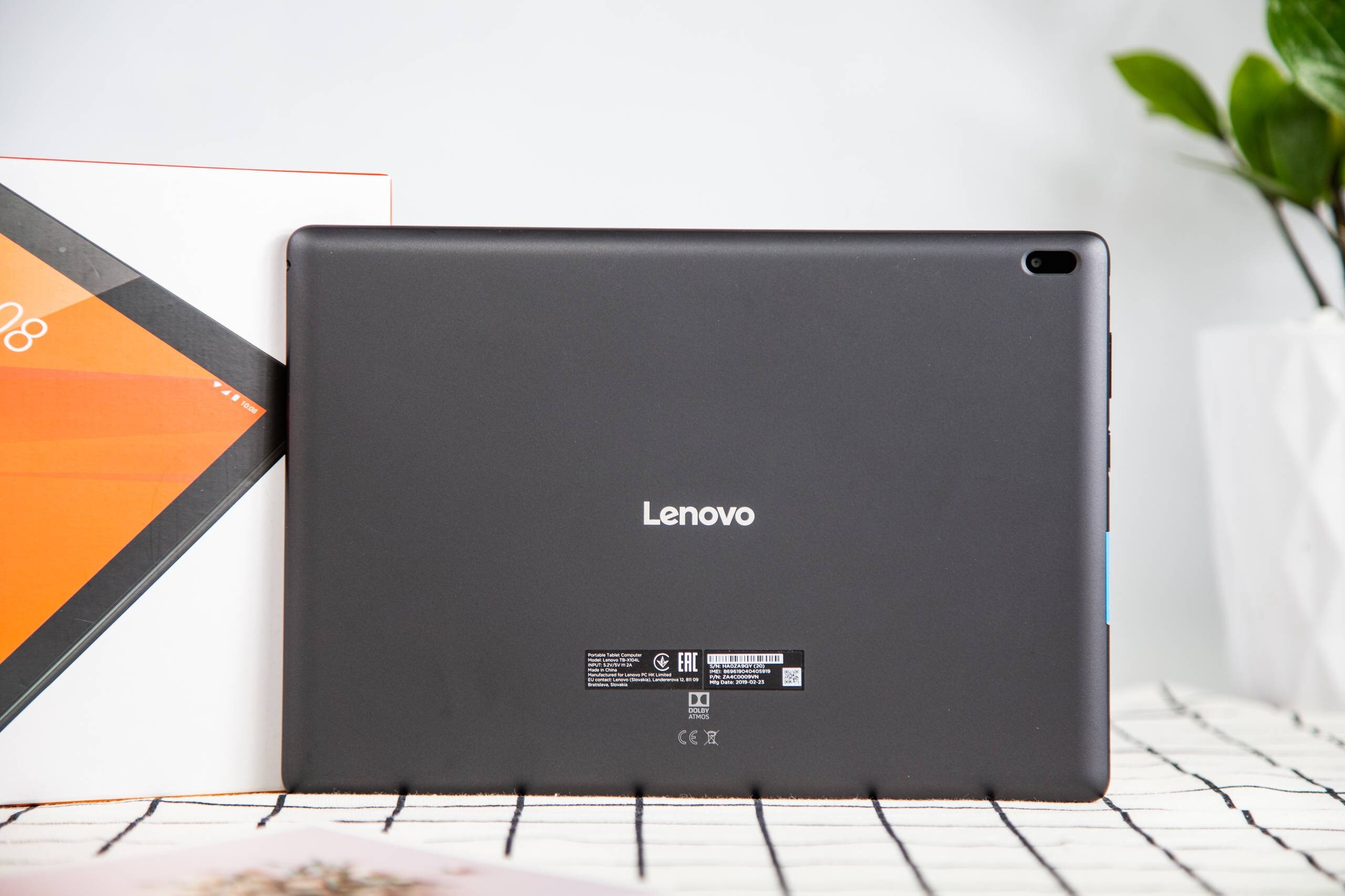 Lenovo TB E10 - X104L (Black)- 16Gb/ 10.1Inch/ Wifi   4G LTE