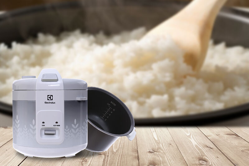Nồi cơm điện Electrolux 1.8 lít ERC3305 Nồi cơm điện Electrolux 1.8 lít ERC3305