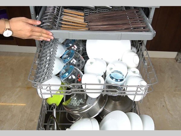 Máy rửa chén bát 