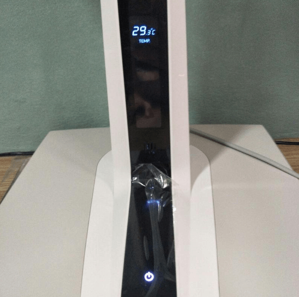 Quạt cây Slide Smart L1 được trang bị bảng điều khiển cảm ứng Quạt cây Slide Smart L1 được trang bị bảng điều khiển cảm ứng