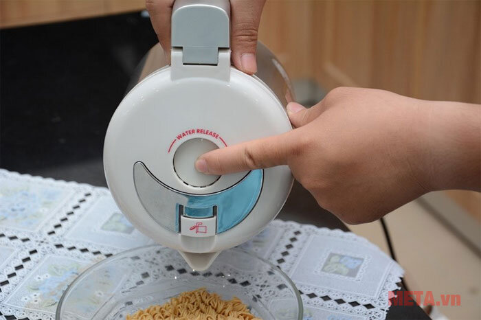 Bình thủy điện siêu tốc Sunhouse SH1213 1,3 lít