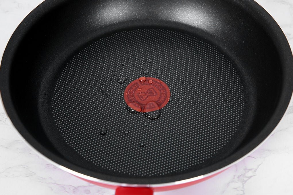 Lòng chảo có chức năng báo nhiệt Chảo chống dính