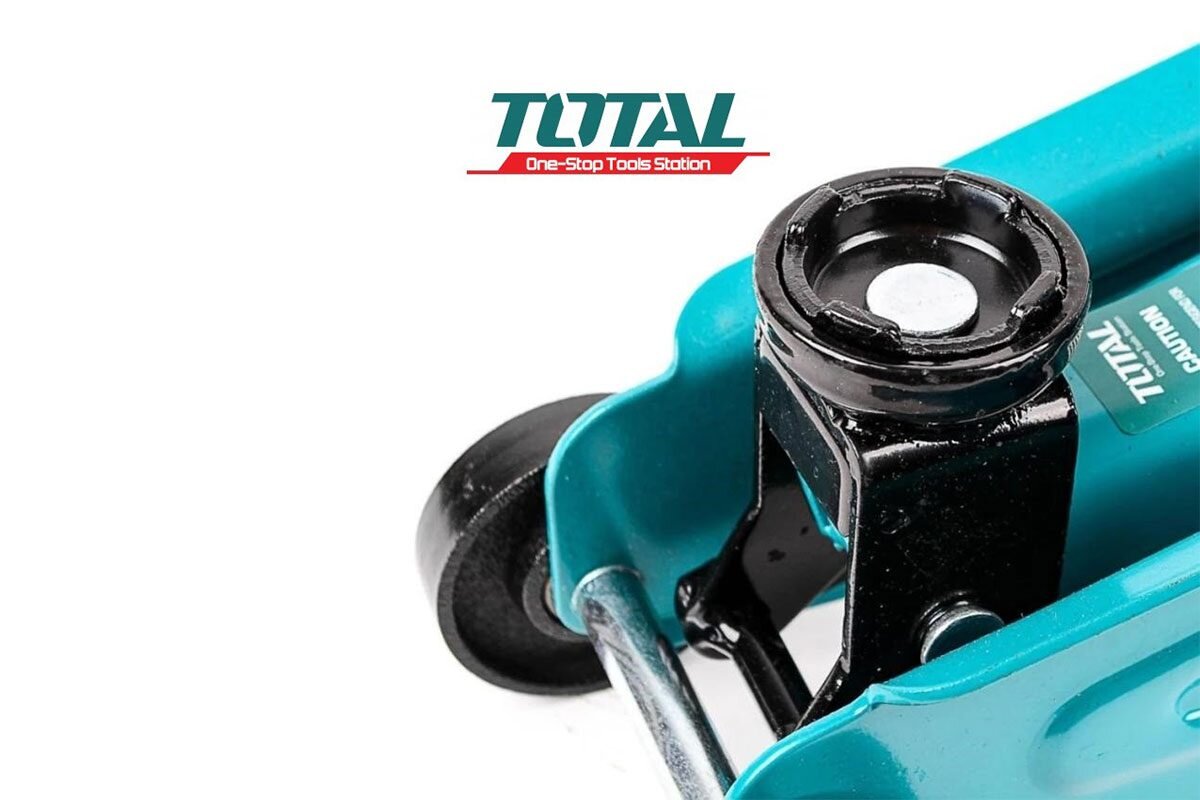 Con đội cá sấu 2 tấn Total THT10821