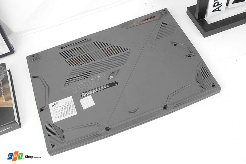 MSI Gaming Thin 15 B13UC-1411VN (hình 7)