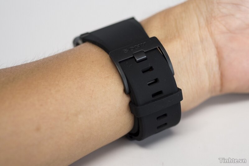 Đồng hồ thông minh Sony Smartwatch 2