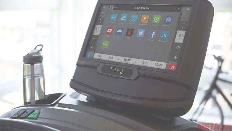 Bạn có thể xem video, nghe nhạc khi chạy Bạn có thể xem video, nghe nhạc khi chạy