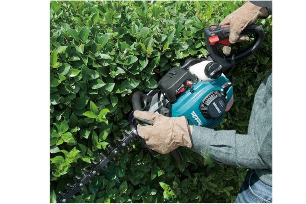 Máy tỉa hàng rào 600mm dùng xăng Makita EH6000W