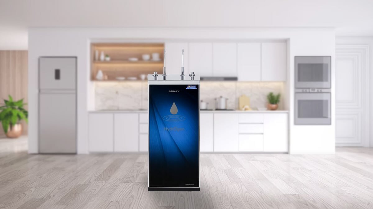 Máy lọc nước Sanaky VH-4202VD 10 lõi sở hữu thiết kế dạng tủ đứng, chắc chắn