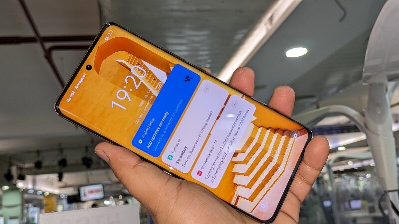 Điện thoại Realme 11 Pro+ 5G màn hình