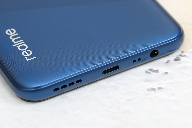 Điện thoại Realme C12 - 3GB/ 32GB, 6.5 inch, 2 sim