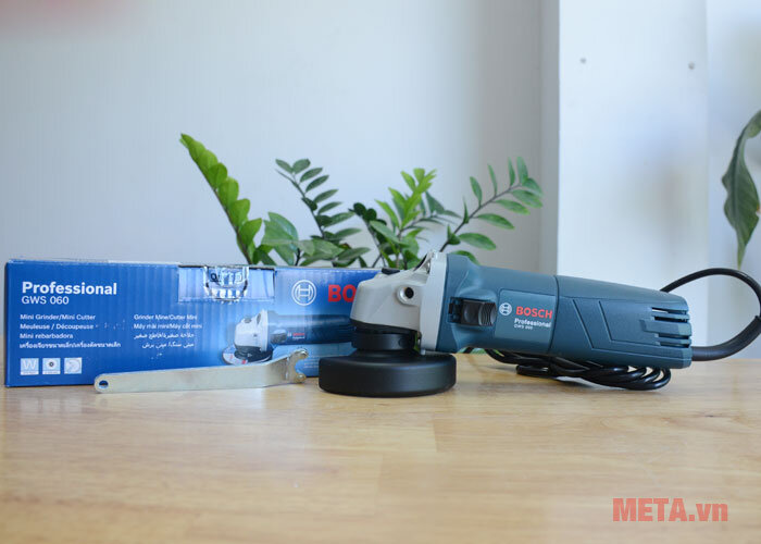 Máy mài góc Bosch GWS 060