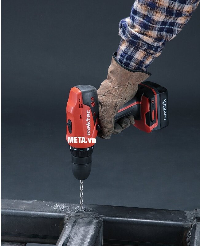 Máy khoan và vặn vít chạy pin Maktec MT070E