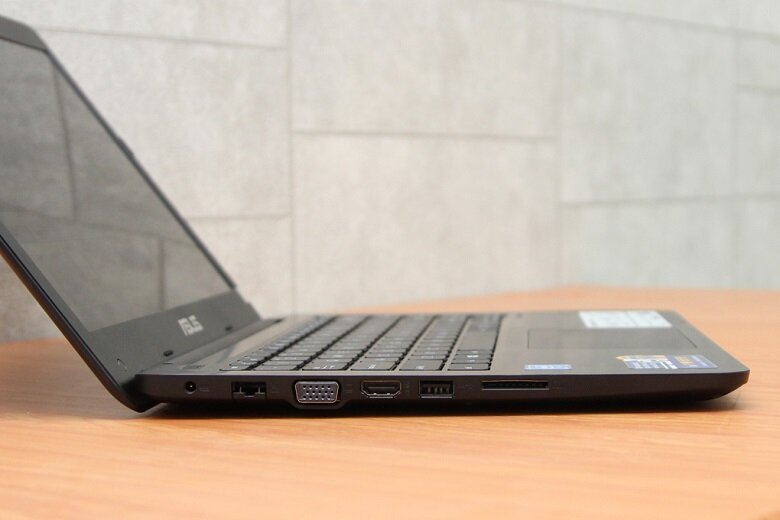 Asus E402MA N2840/2GB/500GB/Win10 Asus E402MA N2840/2GB/500GB/Win10