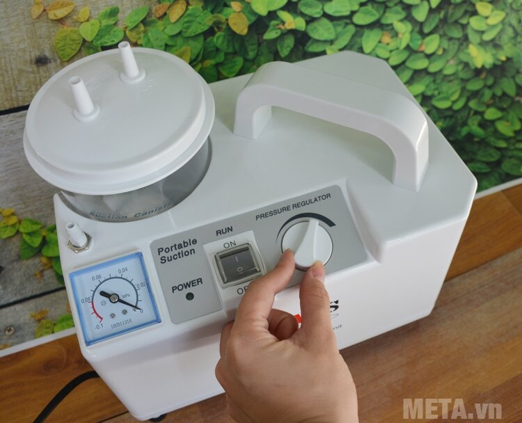 Máy hút dịch 1 bình Lucass SS-6A