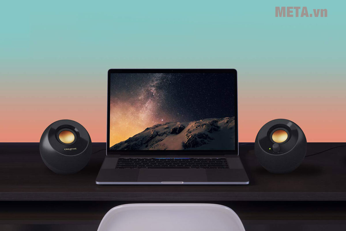 Loa Creative Pebble Plus 2.1 (Black)